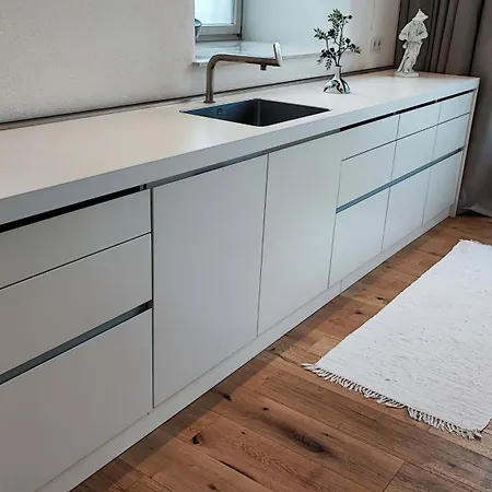Moderner Luxus In Barockem Gewand Apartment